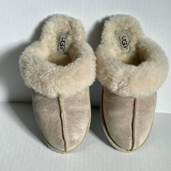 UGG Shoes - UGG Australia Scuffette II Fur Lined Slipper Cream Size 6